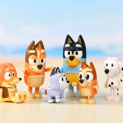 Bluey's Family and Friends - 8 Pack - 2.5-3" Bluey, Bingo, Chilli (Mum) and Dad (Bandit), Honey, Socks, Chloe and Indy Figures